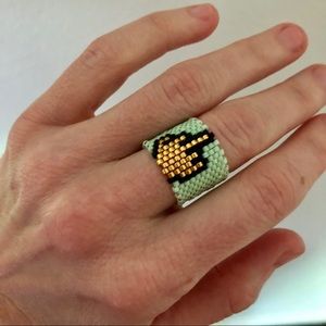 Beaded middle finger ring